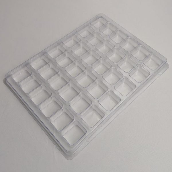 Rectangular Cavity Clear Plastic Trays 2.63 X 2.25 X 2.3 Engineered Components & Packaging LLC